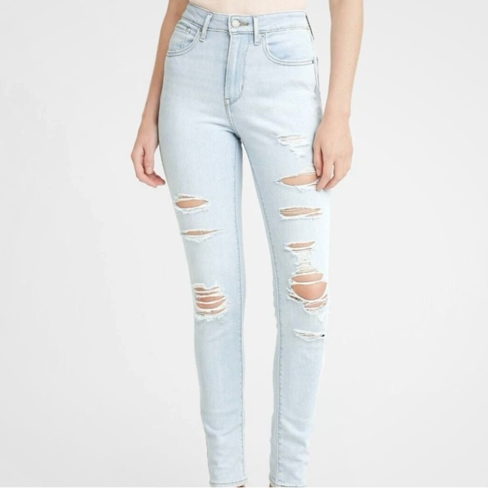 Levi's Light Blue Ripped Women's Skinny Jeans